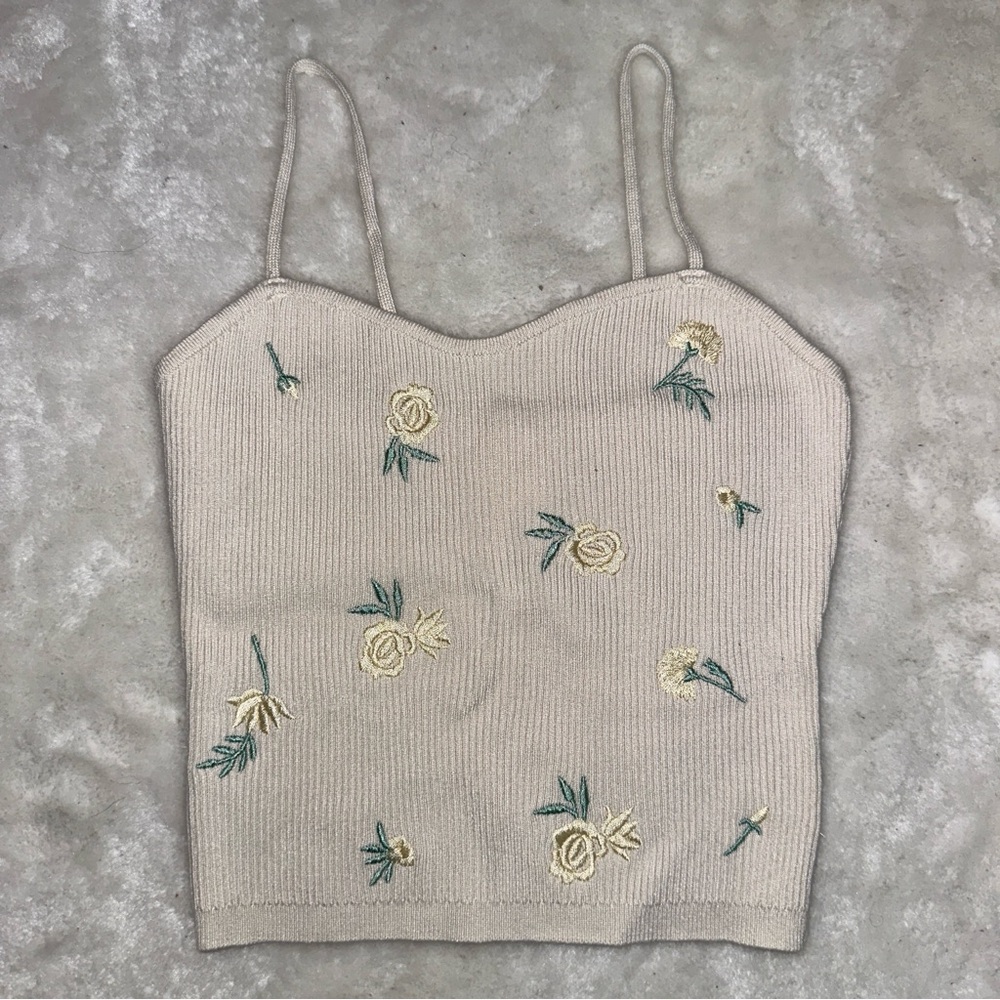 H&M Cream & Butter Yellow Floral Embroidered Ribbed Cropped Cami Tank Size XS